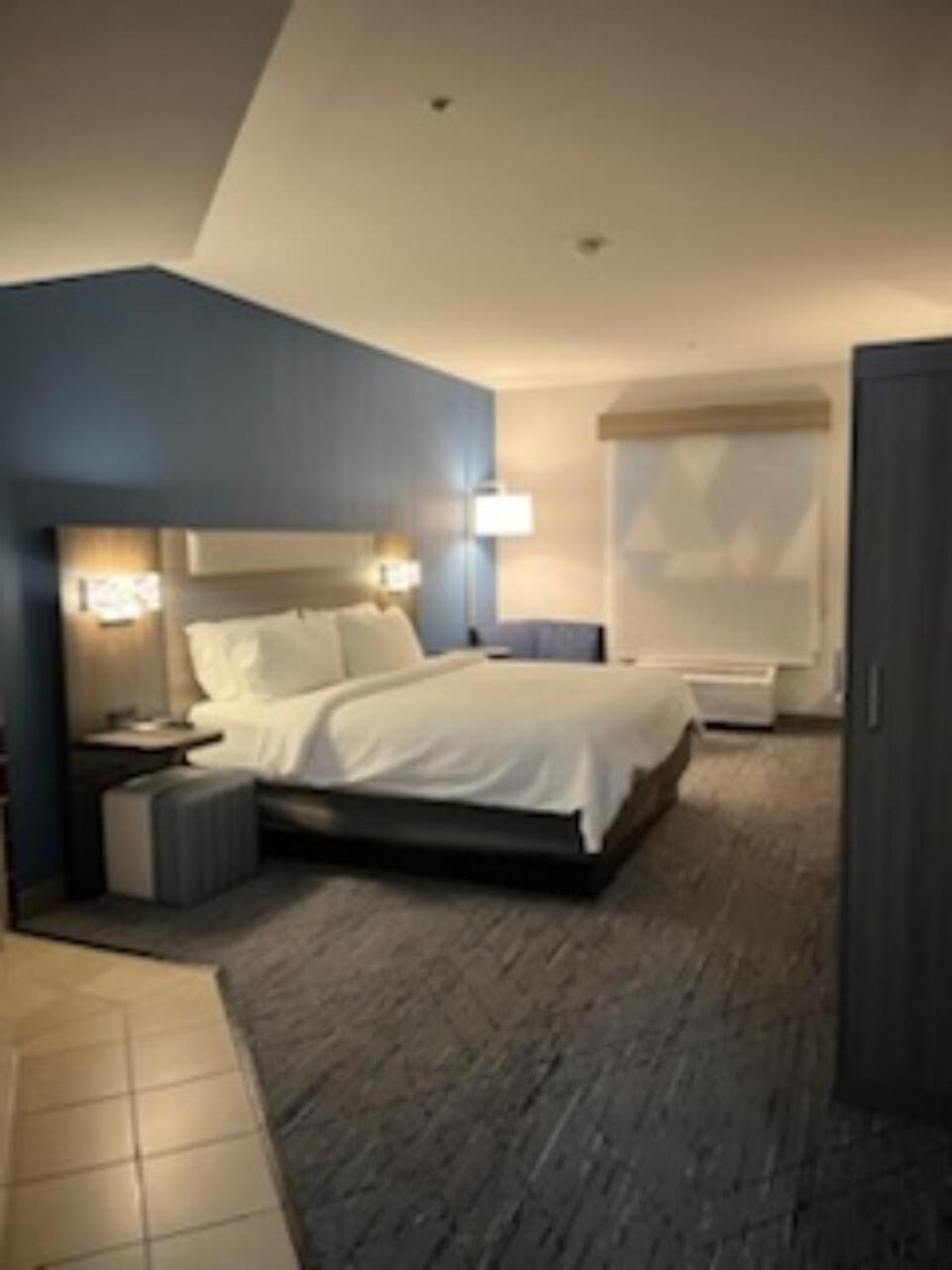 Holiday Inn Express Hotel&Suites Lovel& Loveland Exterior foto