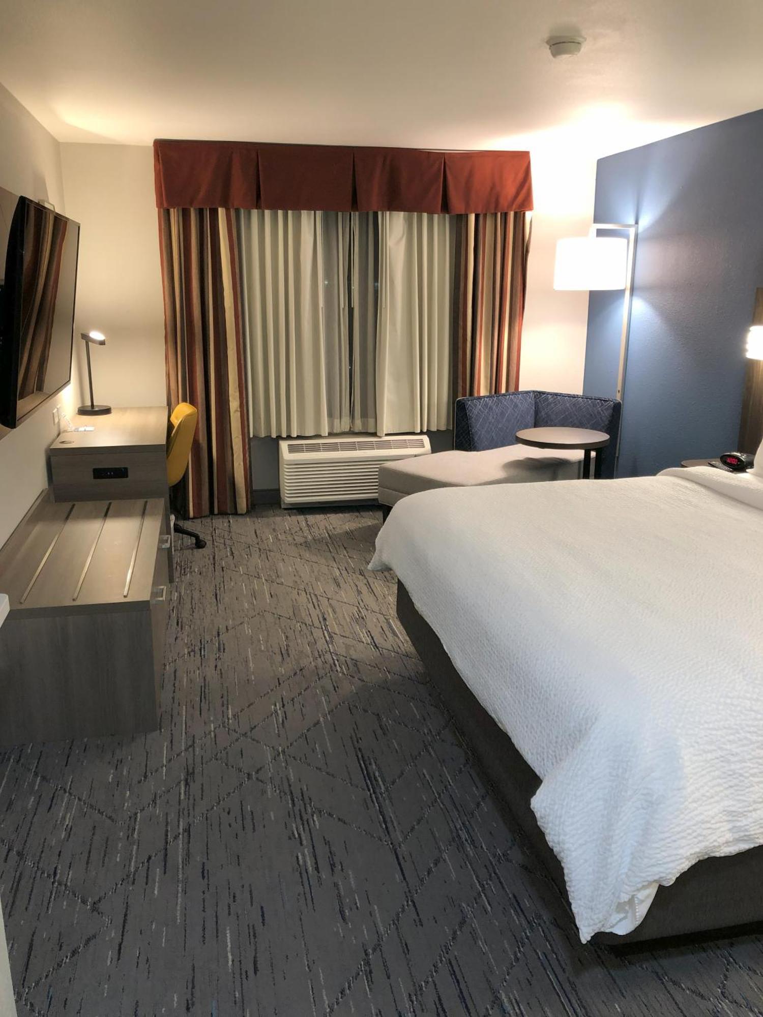 Holiday Inn Express Hotel&Suites Lovel& Loveland Exterior foto