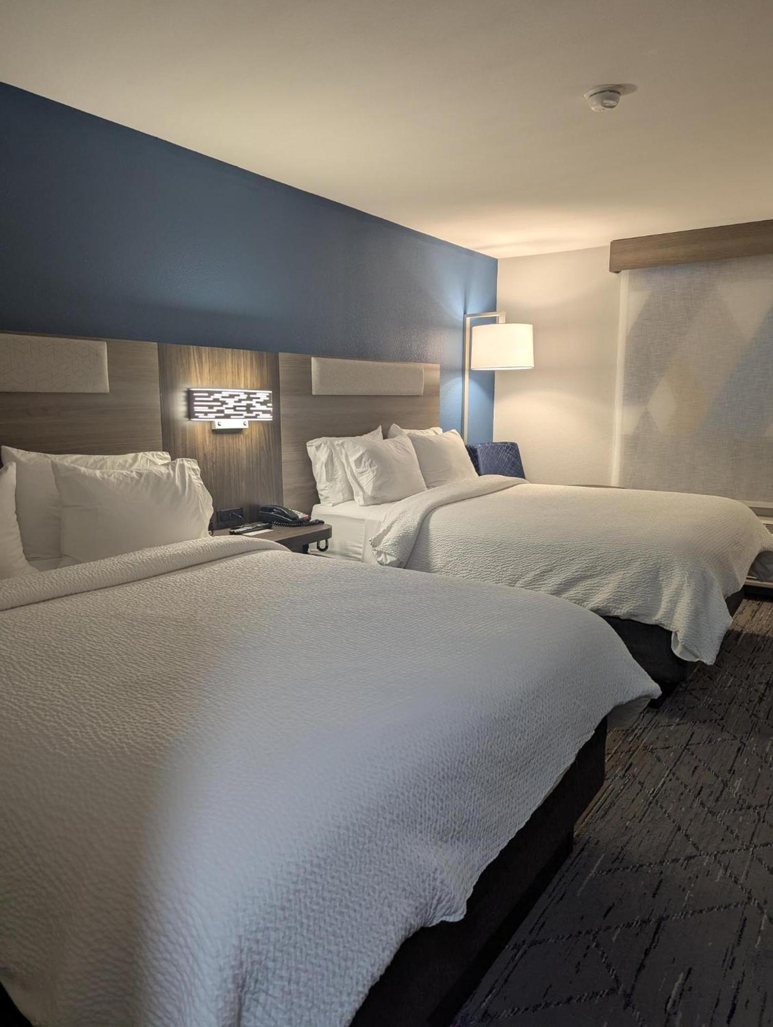 Holiday Inn Express Hotel&Suites Lovel& Loveland Exterior foto