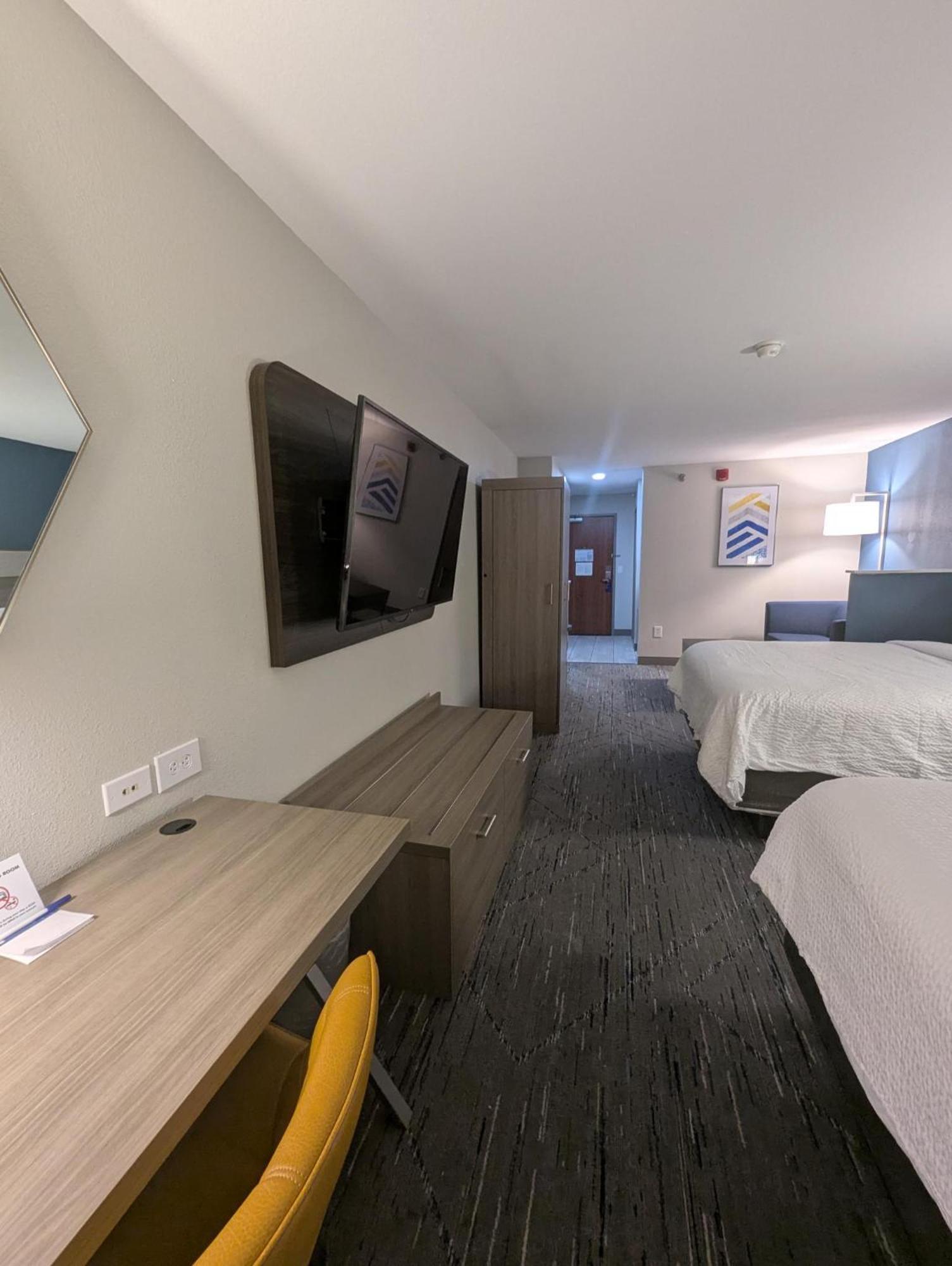 Holiday Inn Express Hotel&Suites Lovel& Loveland Exterior foto