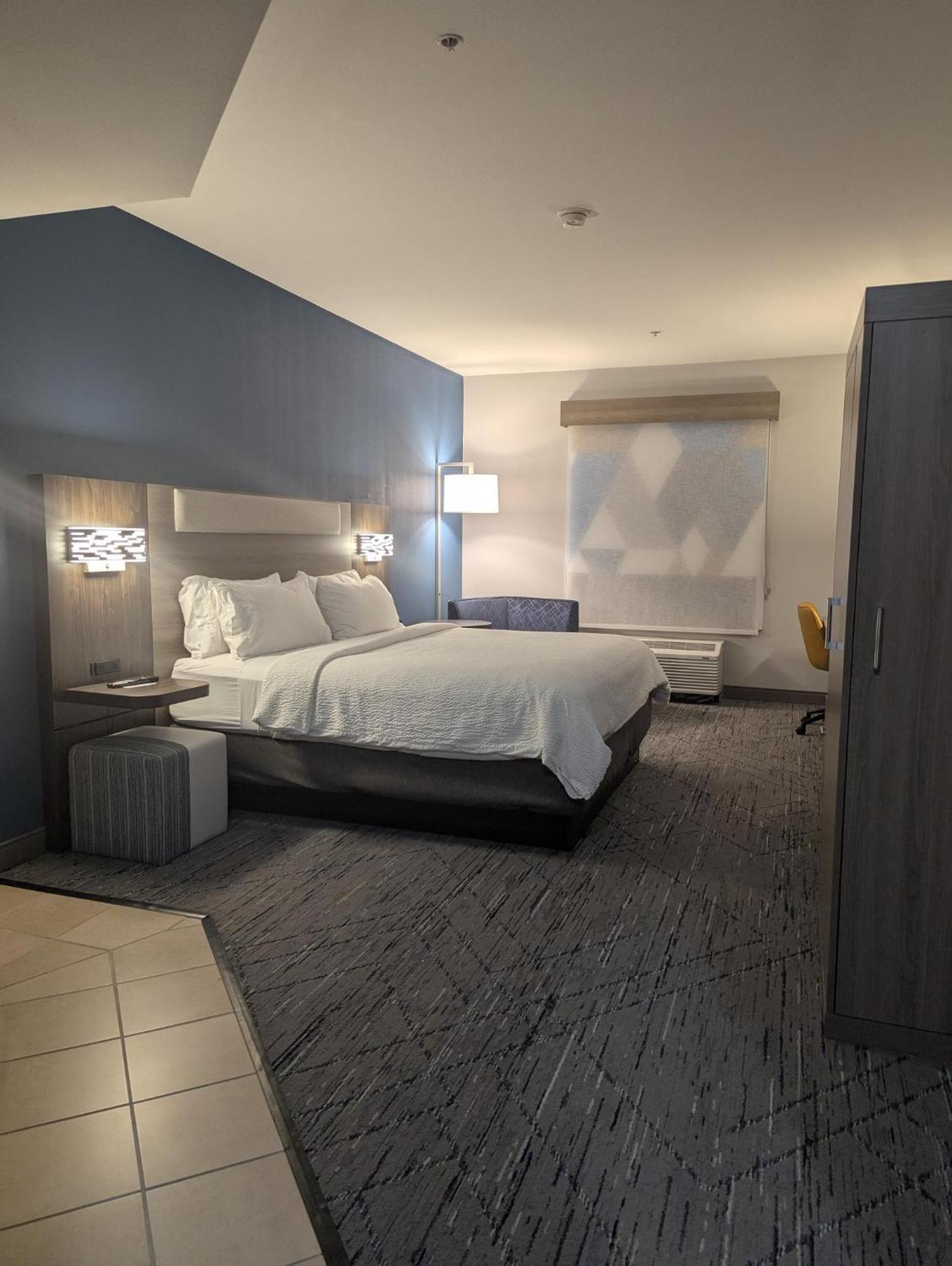 Holiday Inn Express Hotel&Suites Lovel& Loveland Exterior foto