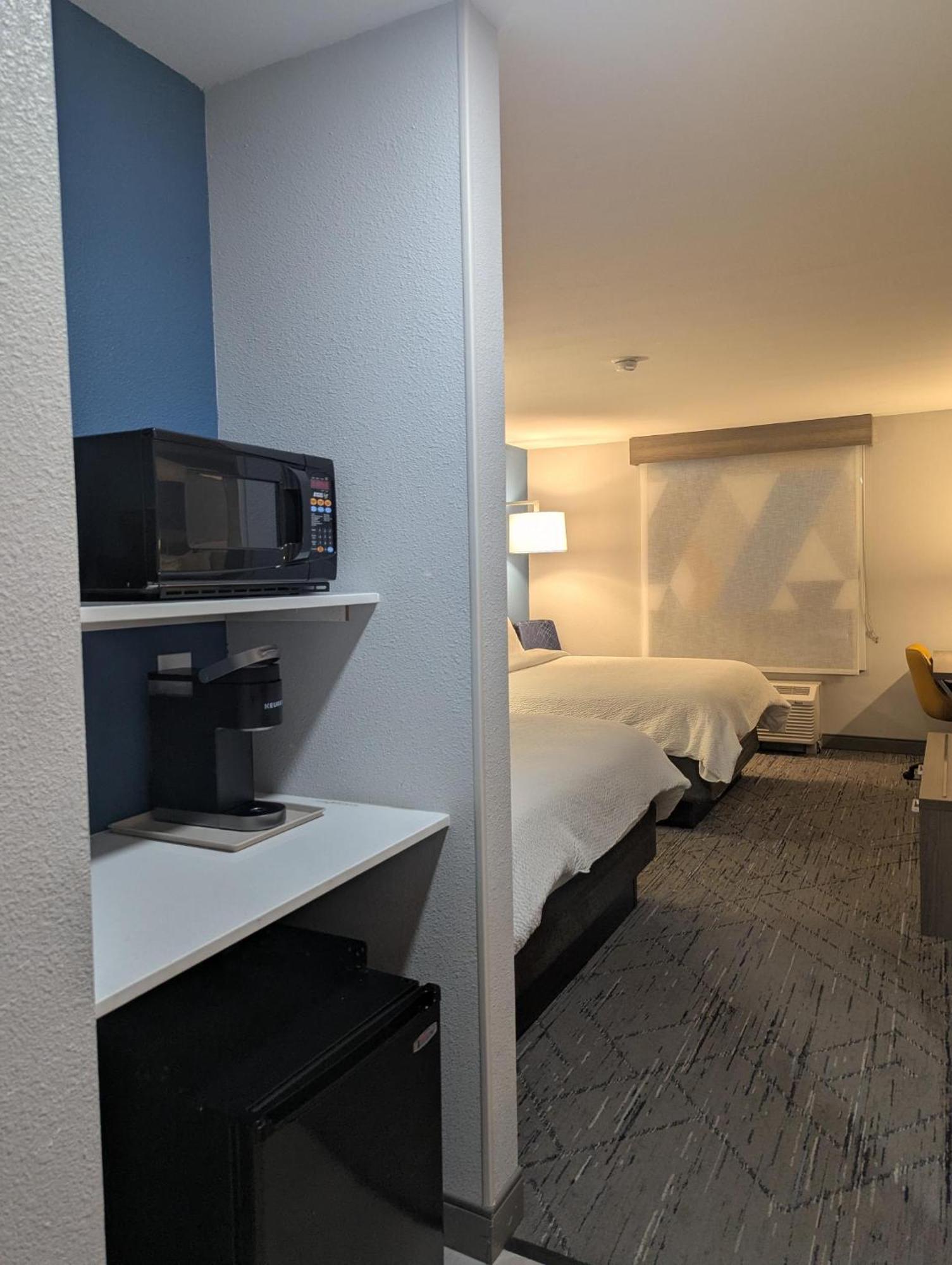 Holiday Inn Express Hotel&Suites Lovel& Loveland Exterior foto
