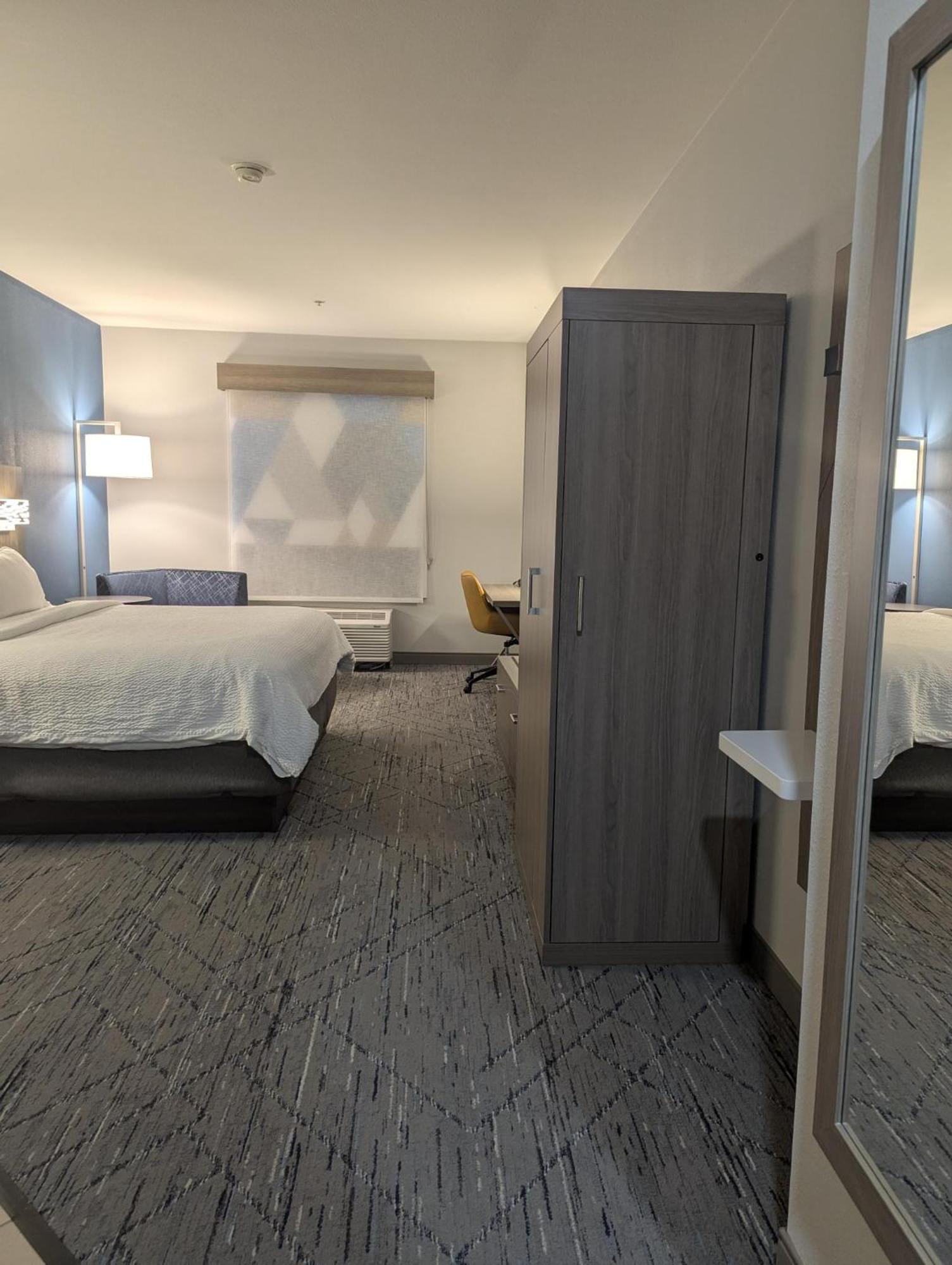 Holiday Inn Express Hotel&Suites Lovel& Loveland Exterior foto