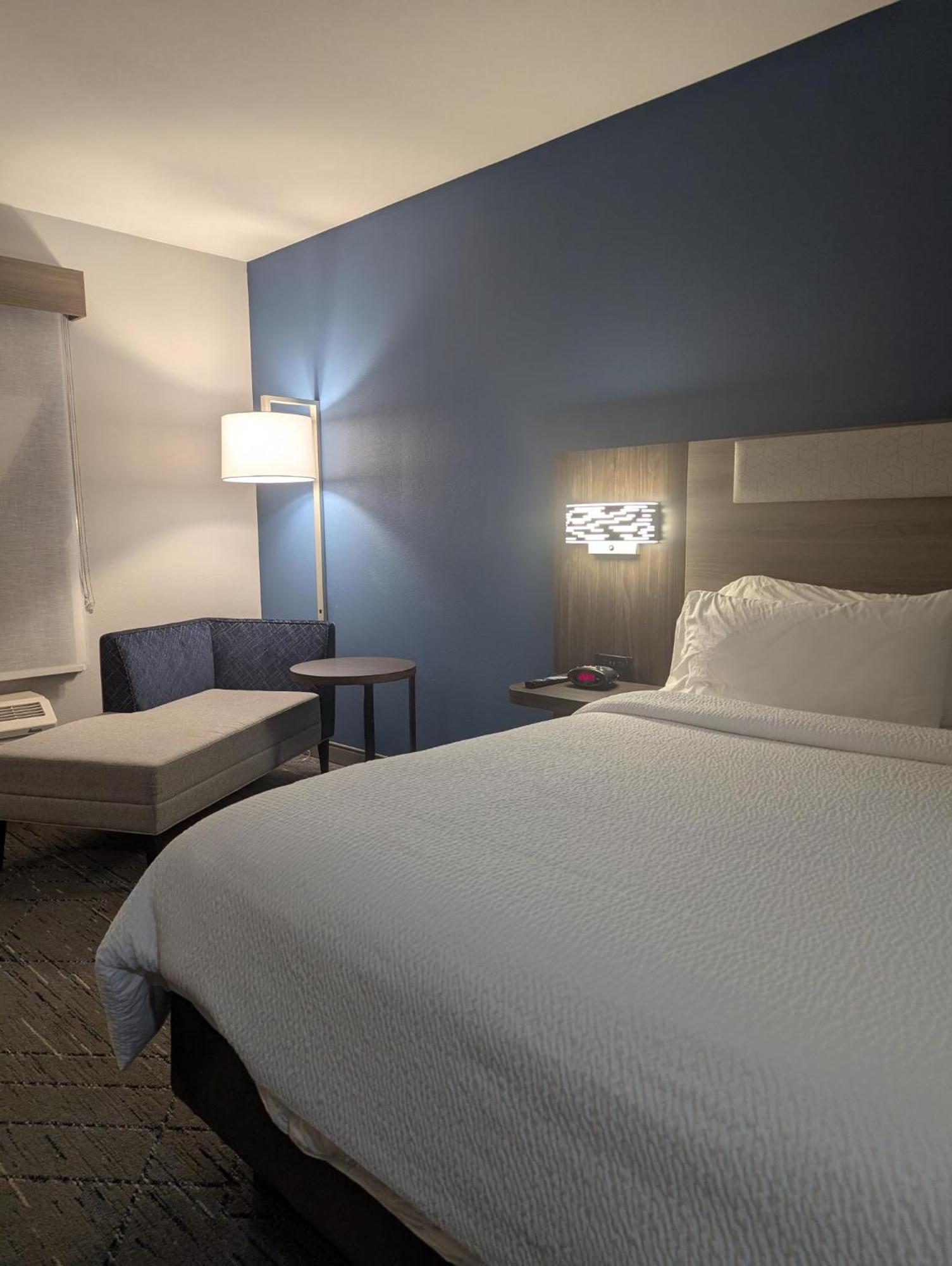 Holiday Inn Express Hotel&Suites Lovel& Loveland Exterior foto
